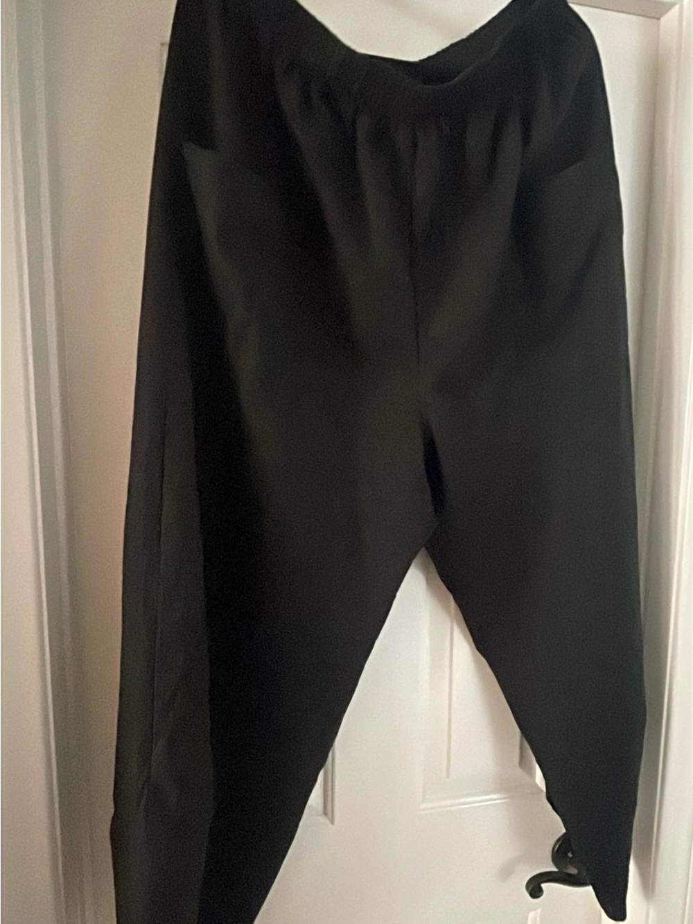 ♠️ Black Barrel Linen Pants. Elastic waist with pockets. Size XL - Picture 7 of 8
